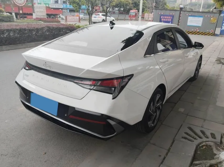 2023 Hyundai Elantra 1.5L 115HP L4 CVT,autocango,china used car exporter,china ev exporter,chinese used car exporter,chinese used ev exporter