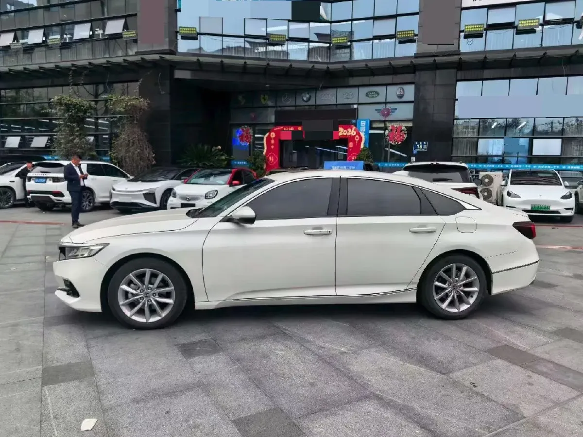 2022 Honda Accord 1.5T 194HP L4 CVT,autocango,china used car exporter,china ev exporter,chinese used car exporter,chinese used ev exporter