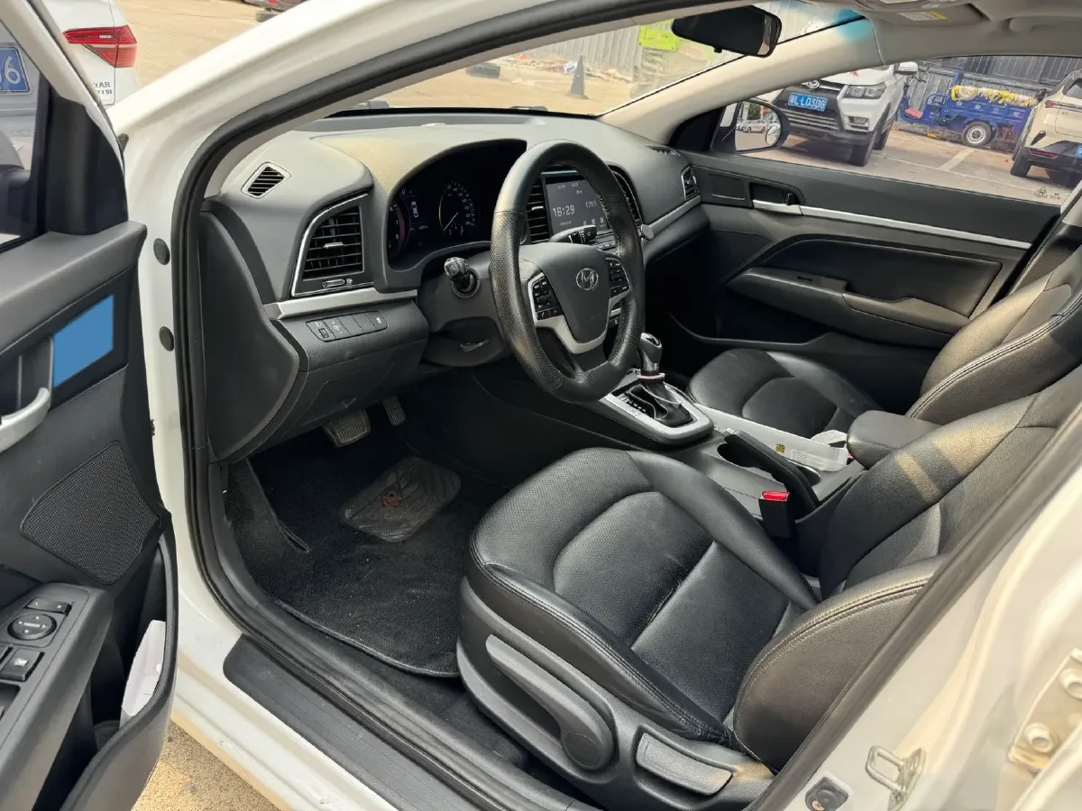 2016 Hyundai Elantra 1.6L 130HP L4 6AT,autocango,china used car exporter,china ev exporter,chinese used car exporter,chinese used ev exporter