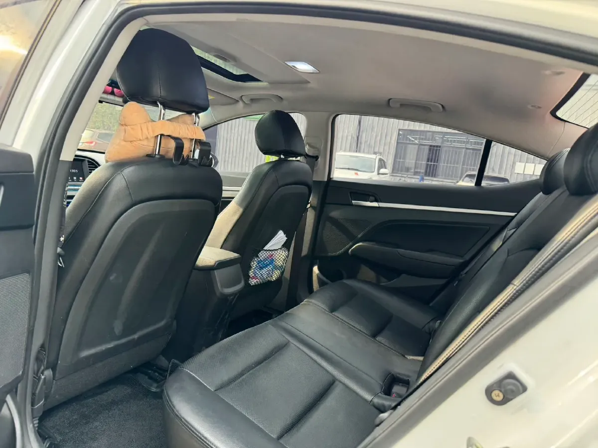 2016 Hyundai Elantra 1.6L 130HP L4 6AT,autocango,china used car exporter,china ev exporter,chinese used car exporter,chinese used ev exporter