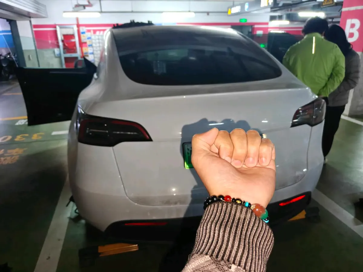 2022 Tesla Model Y BEV 60KWH,autocango,china used car exporter,china ev exporter,chinese used car exporter,chinese used ev exporter
