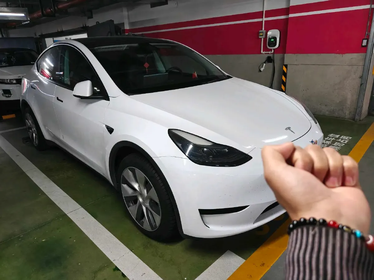 2022 Tesla Model Y BEV 60KWH,autocango,china used car exporter,china ev exporter,chinese used car exporter,chinese used ev exporter