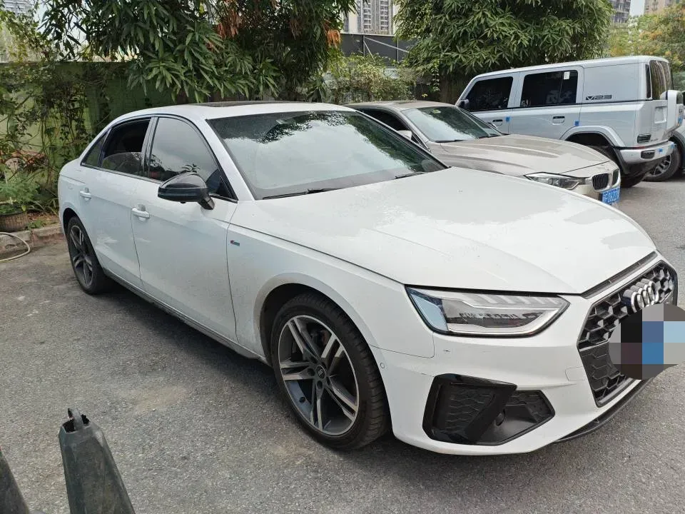 2022 Audi A4L 2.0T 190HP L4 7DCT,autocango,china used car exporter,china ev exporter,chinese used car exporter,chinese used ev exporter