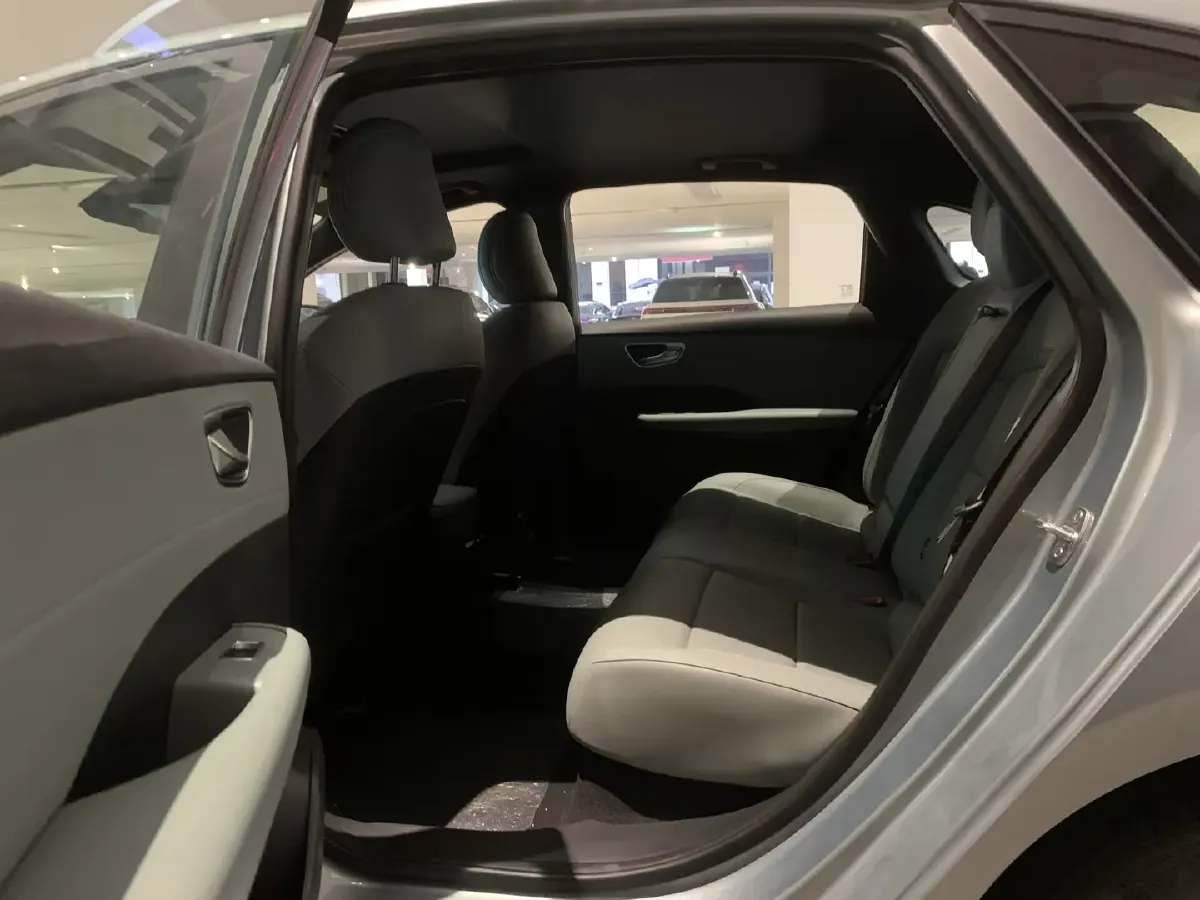 2025 Roewe D6 BEV,autocango,china used car exporter,china ev exporter,chinese used car exporter,chinese used ev exporter