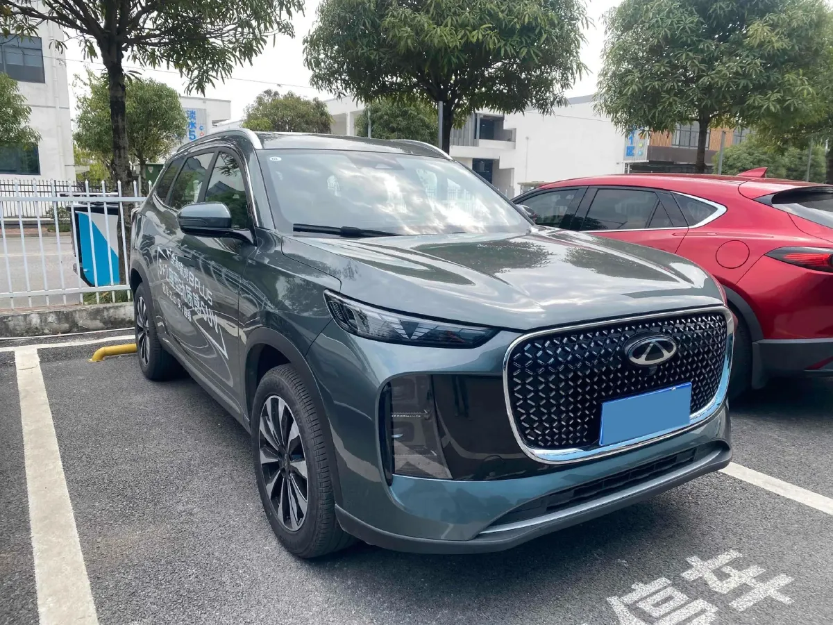 2025 Chery Tiggo 8 Plus 1.6T 197HP L4 7DCT,autocango,china used car exporter,china ev exporter,chinese used car exporter,chinese used ev exporter