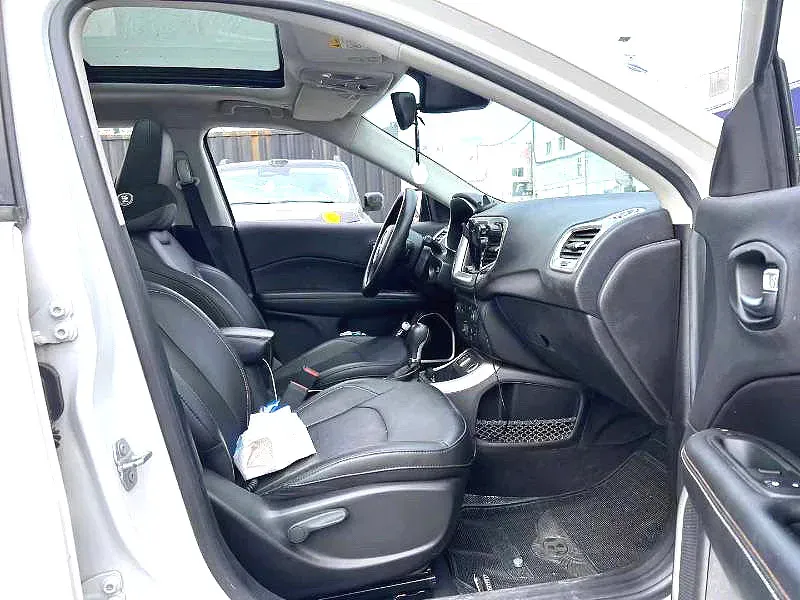 2017 Jeep Compass 1.4T 165HP L4 7DCT,autocango,china used car exporter,china ev exporter,chinese used car exporter,chinese used ev exporter