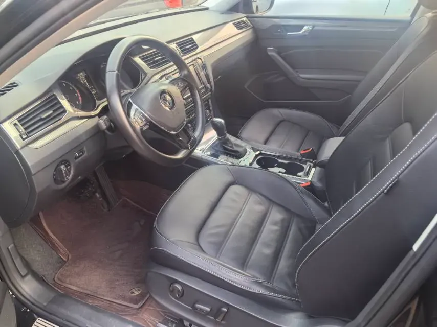 2017 Volkswagen Passat 1.8T 180HP L4 7DCT,autocango,china used car exporter,china ev exporter,chinese used car exporter,chinese used ev exporter