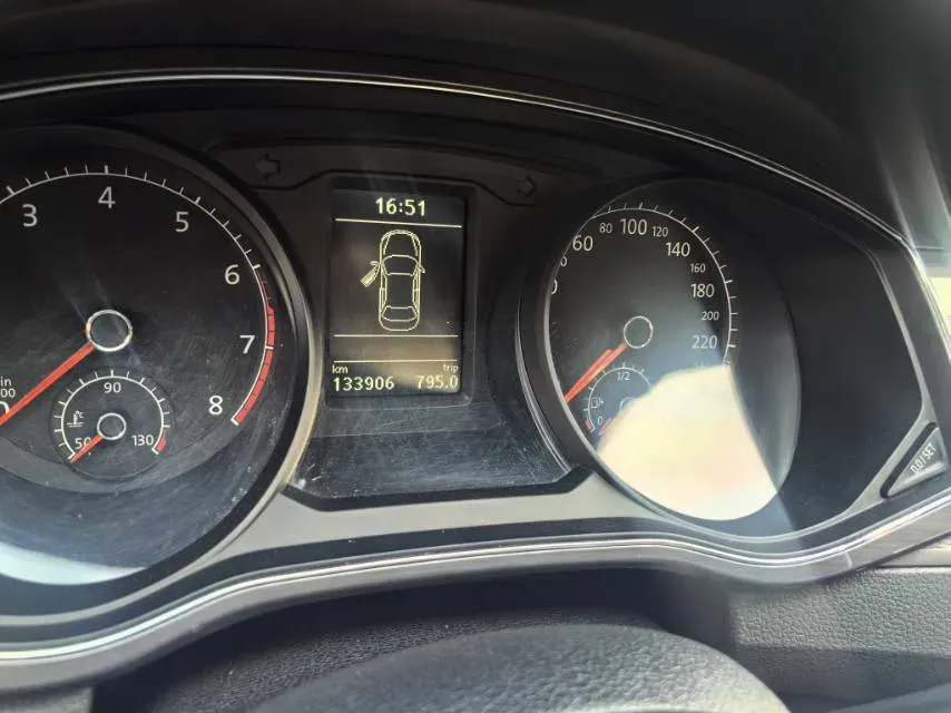 2017 Volkswagen Passat 1.8T 180HP L4 7DCT,autocango,china used car exporter,china ev exporter,chinese used car exporter,chinese used ev exporter