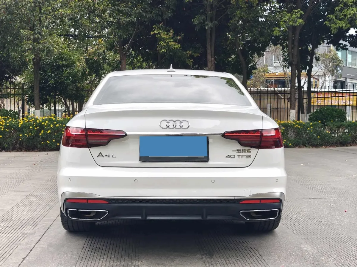 2020 Audi A4L 2.0T 190HP L4 7DCT,autocango,china used car exporter,china ev exporter,chinese used car exporter,chinese used ev exporter