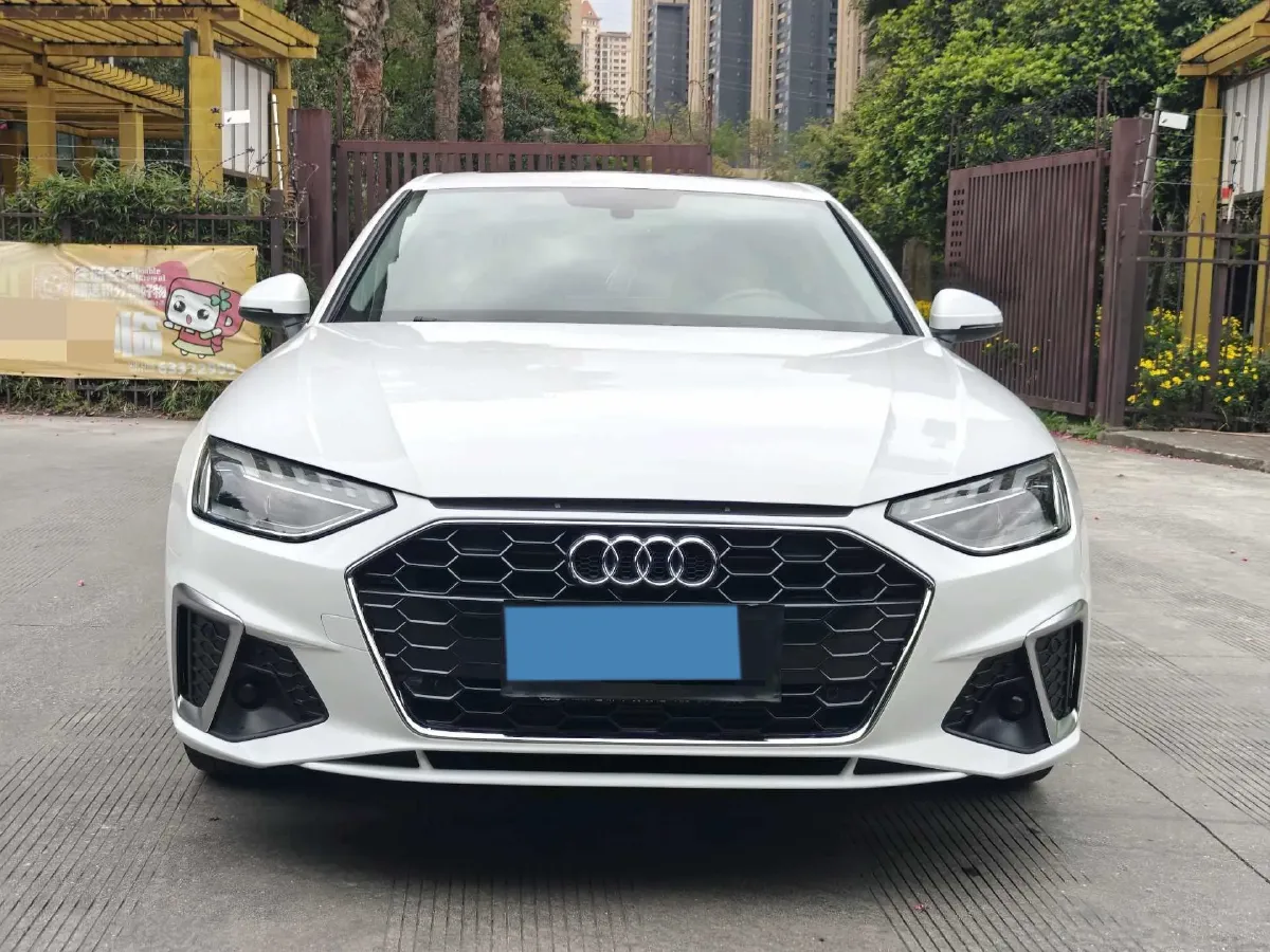 2020 Audi A4L 2.0T 190HP L4 7DCT,autocango,china used car exporter,china ev exporter,chinese used car exporter,chinese used ev exporter
