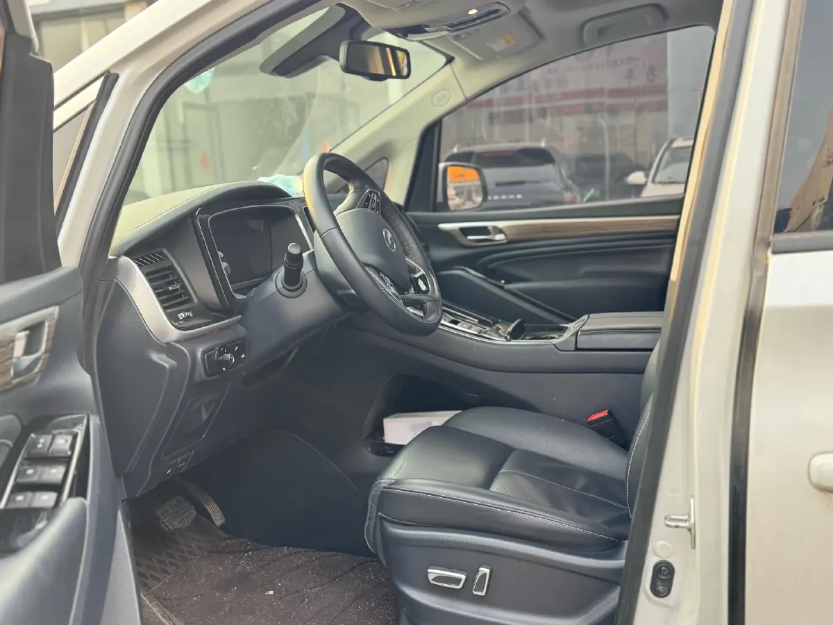 2023 GAC Trumpchi M8 2.0T 252HP L4 8AT,autocango,china used car exporter,china ev exporter,chinese used car exporter,chinese used ev exporter