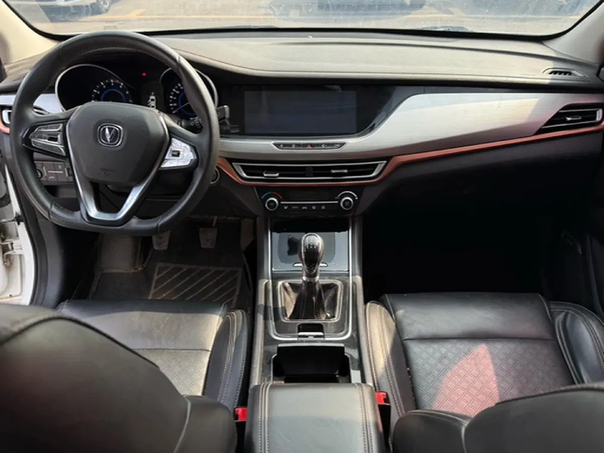 2018 ChangAn Eado XT 1.6L 128HP L4 5MT,autocango,china used car exporter,china ev exporter,chinese used car exporter,chinese used ev exporter