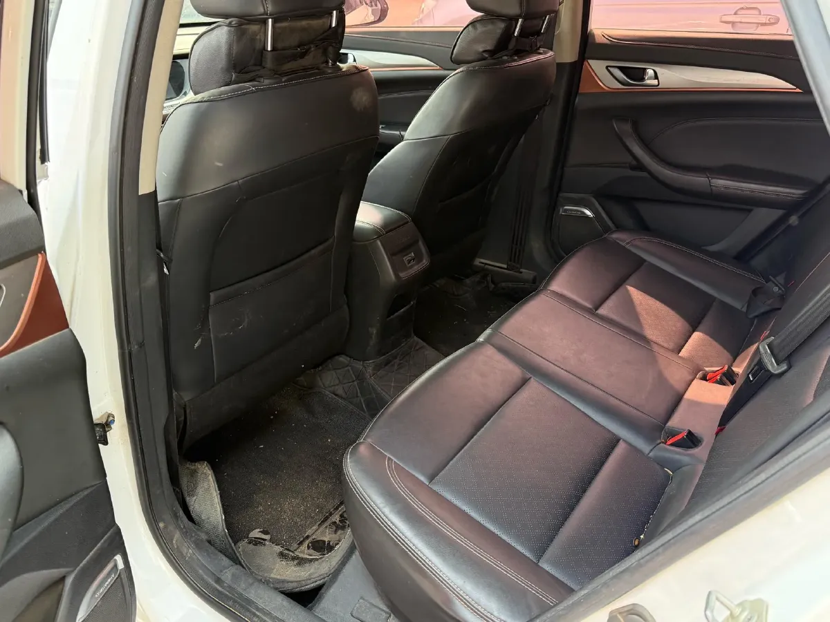 2018 ChangAn Eado XT 1.6L 128HP L4 5MT,autocango,china used car exporter,china ev exporter,chinese used car exporter,chinese used ev exporter