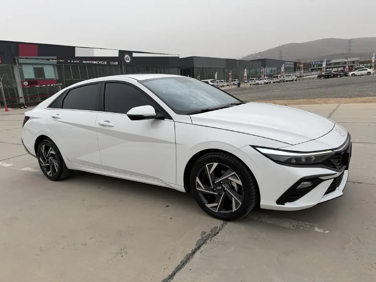 2023 Hyundai Elantra 1.5L 115HP L4 CVT,autocango,china used car exporter,china ev exporter,chinese used car exporter,chinese used ev exporter
