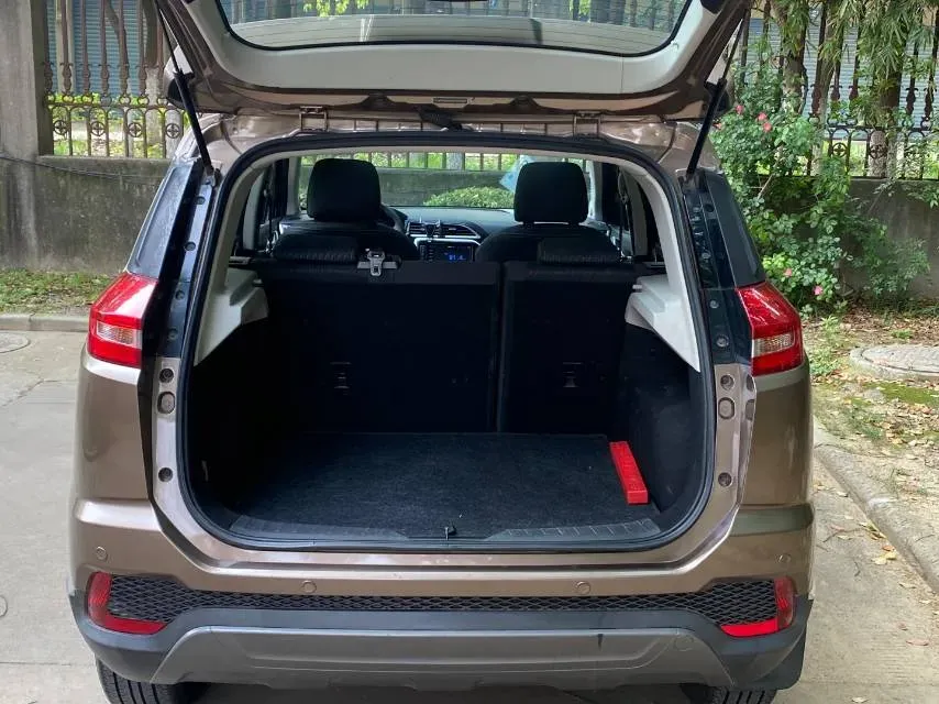 2018 HaiMa S5 Young Edition 1.6L 122HP L4 CVT,autocango,china used car exporter,china ev exporter,chinese used car exporter,chinese used ev exporter