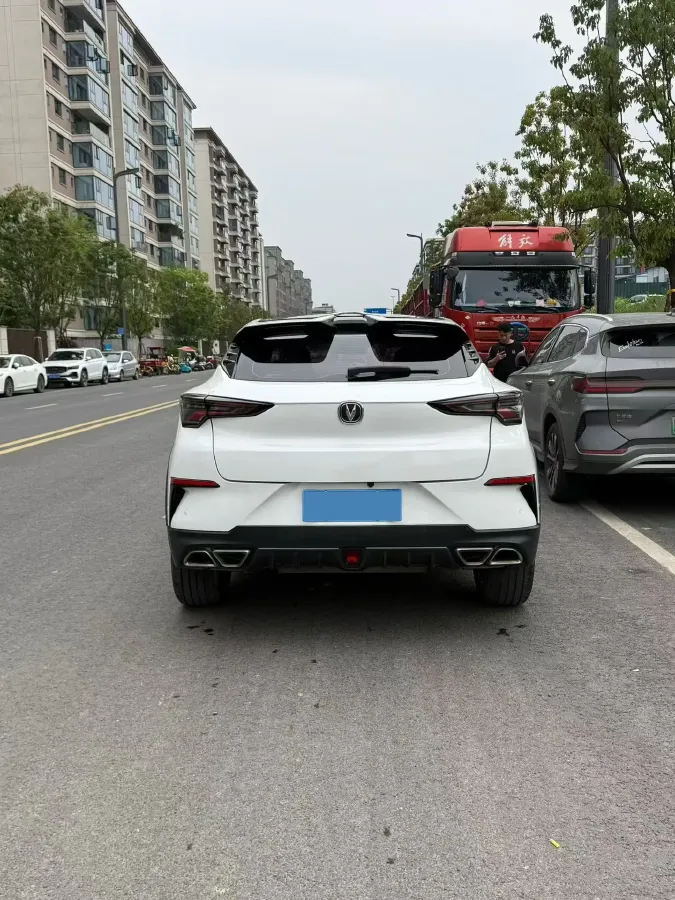 2020 ChangAn UNI-T 1.5T 180HP L4 7DCT,autocango,china used car exporter,china ev exporter,chinese used car exporter,chinese used ev exporter