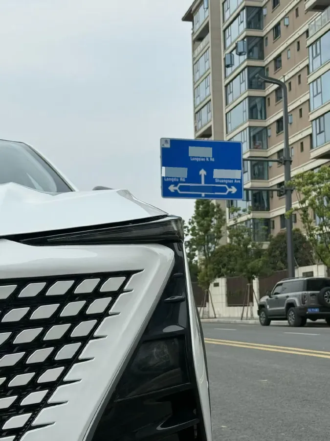 2020 ChangAn UNI-T 1.5T 180HP L4 7DCT,autocango,china used car exporter,china ev exporter,chinese used car exporter,chinese used ev exporter