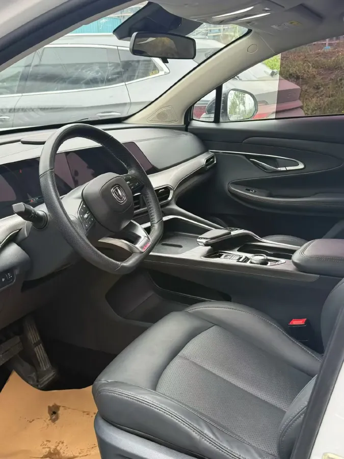 2020 ChangAn UNI-T 1.5T 180HP L4 7DCT,autocango,china used car exporter,china ev exporter,chinese used car exporter,chinese used ev exporter