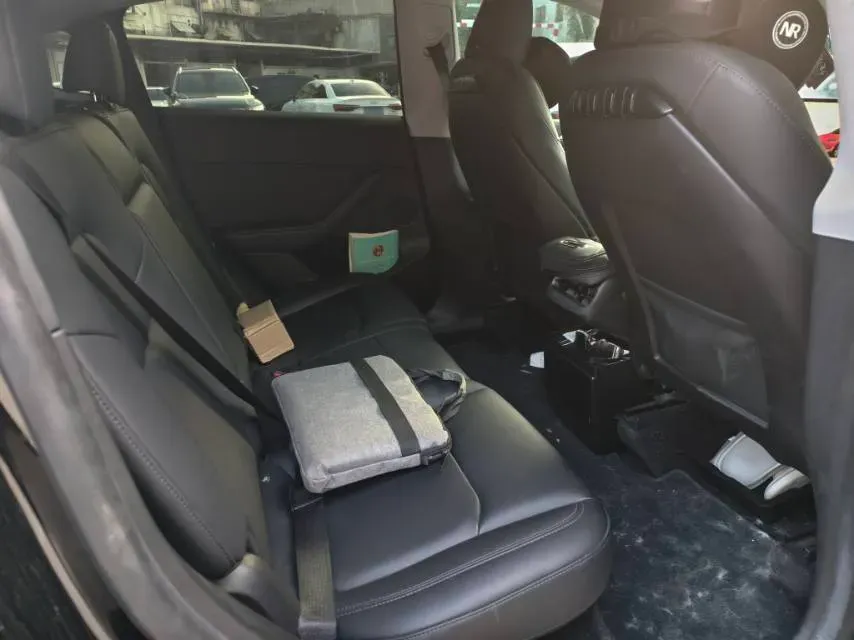 2022 Tesla Model Y BEV 60KWH,autocango,china used car exporter,china ev exporter,chinese used car exporter,chinese used ev exporter