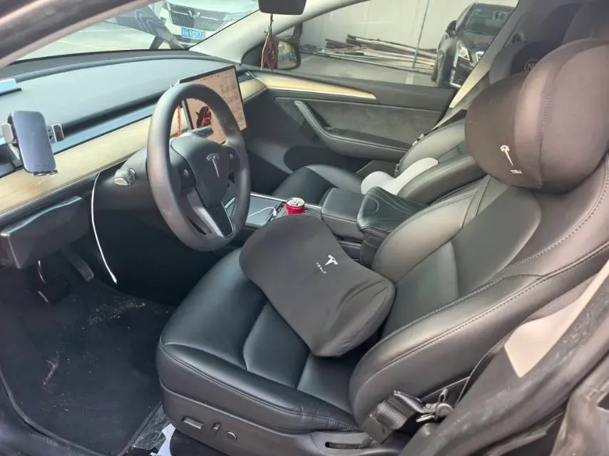 2022 Tesla Model Y BEV 60KWH,autocango,china used car exporter,china ev exporter,chinese used car exporter,chinese used ev exporter