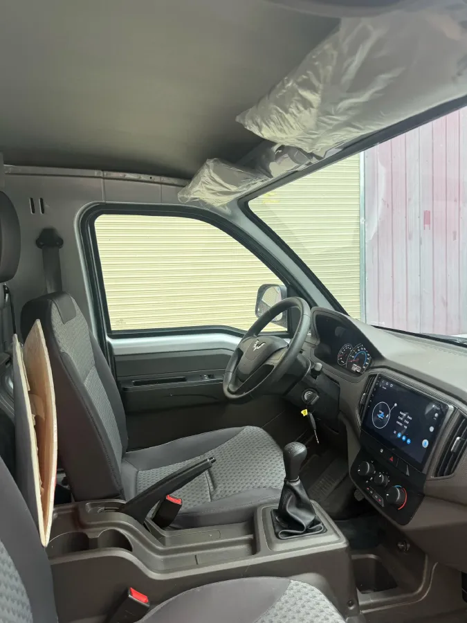 2023 WuLing RongGuang New Truck 2.0L 136HP L4 5MT,autocango,china used car exporter,china ev exporter,chinese used car exporter,chinese used ev exporter