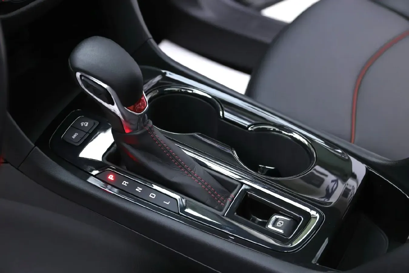 2022 Chevrolet Equinox 2.0T 237HP L4 9AT,autocango,china used car exporter,china ev exporter,chinese used car exporter,chinese used ev exporter