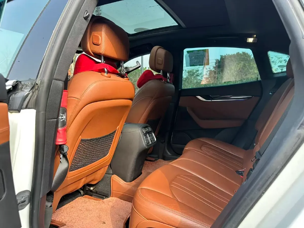 2019 Maserati Levante 3.0T 350HP V6 8AT,autocango,china used car exporter,china ev exporter,chinese used car exporter,chinese used ev exporter