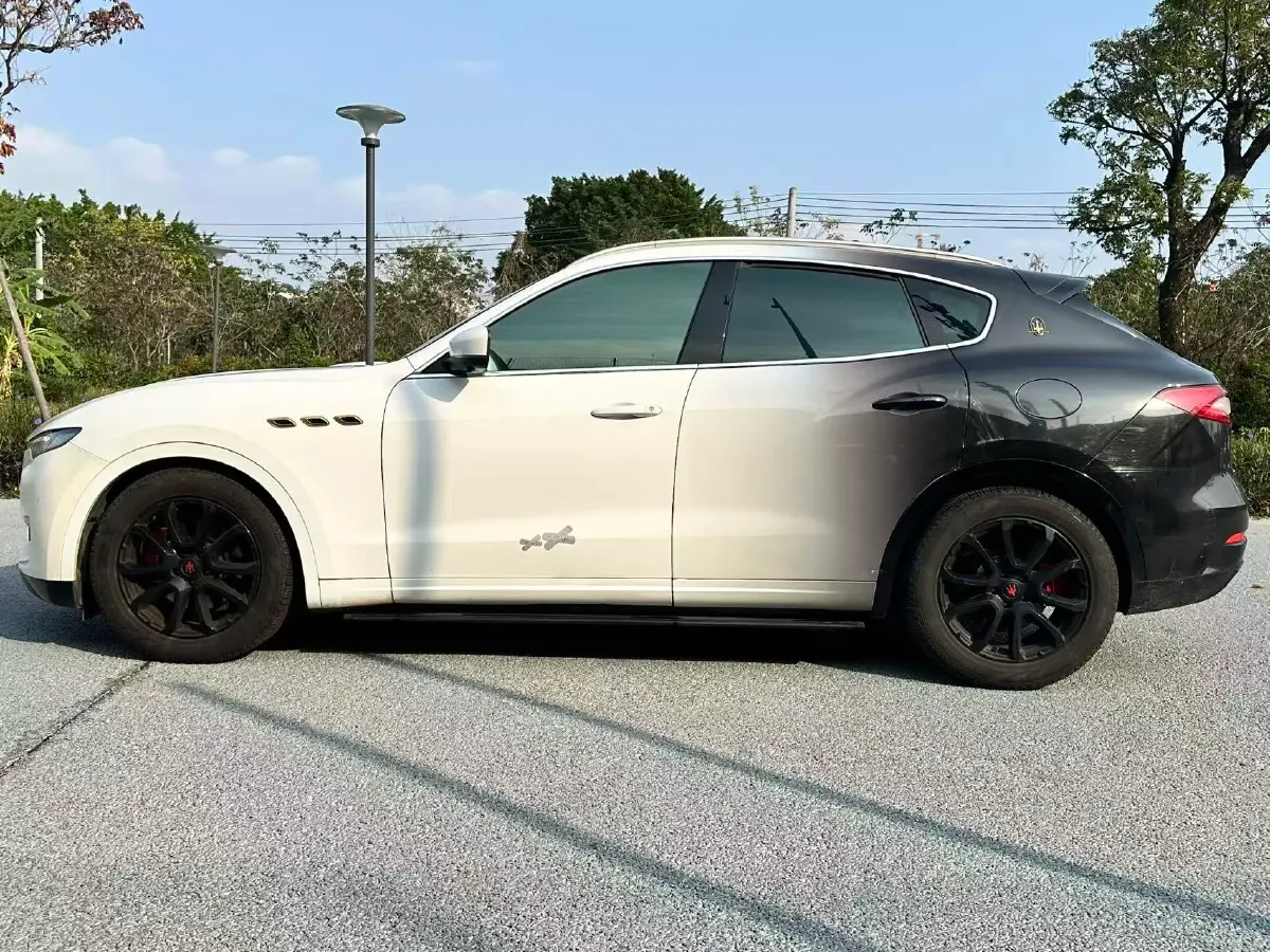 2019 Maserati Levante 3.0T 350HP V6 8AT,autocango,china used car exporter,china ev exporter,chinese used car exporter,chinese used ev exporter