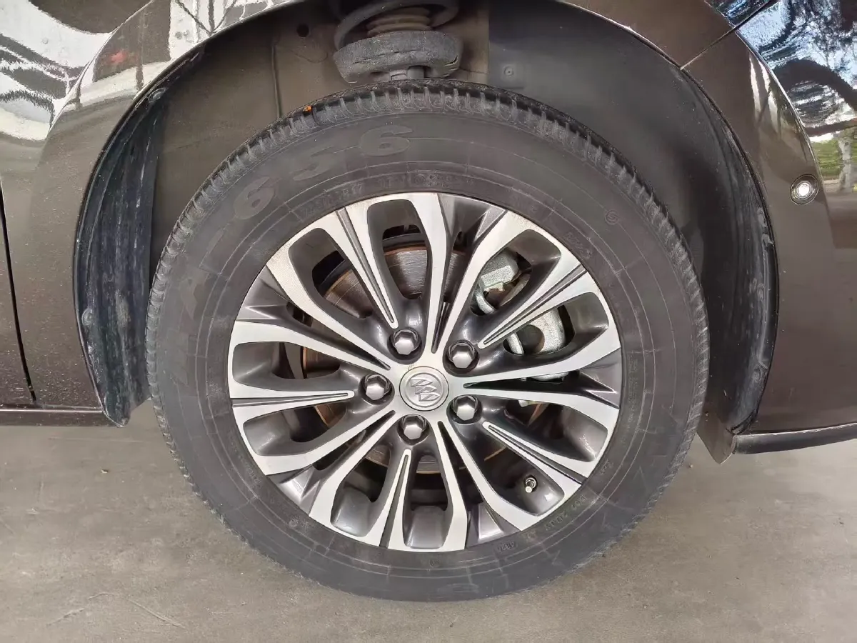 2021 Buick GL8 2.0T 237HP L4 9AT,autocango,china used car exporter,china ev exporter,chinese used car exporter,chinese used ev exporter