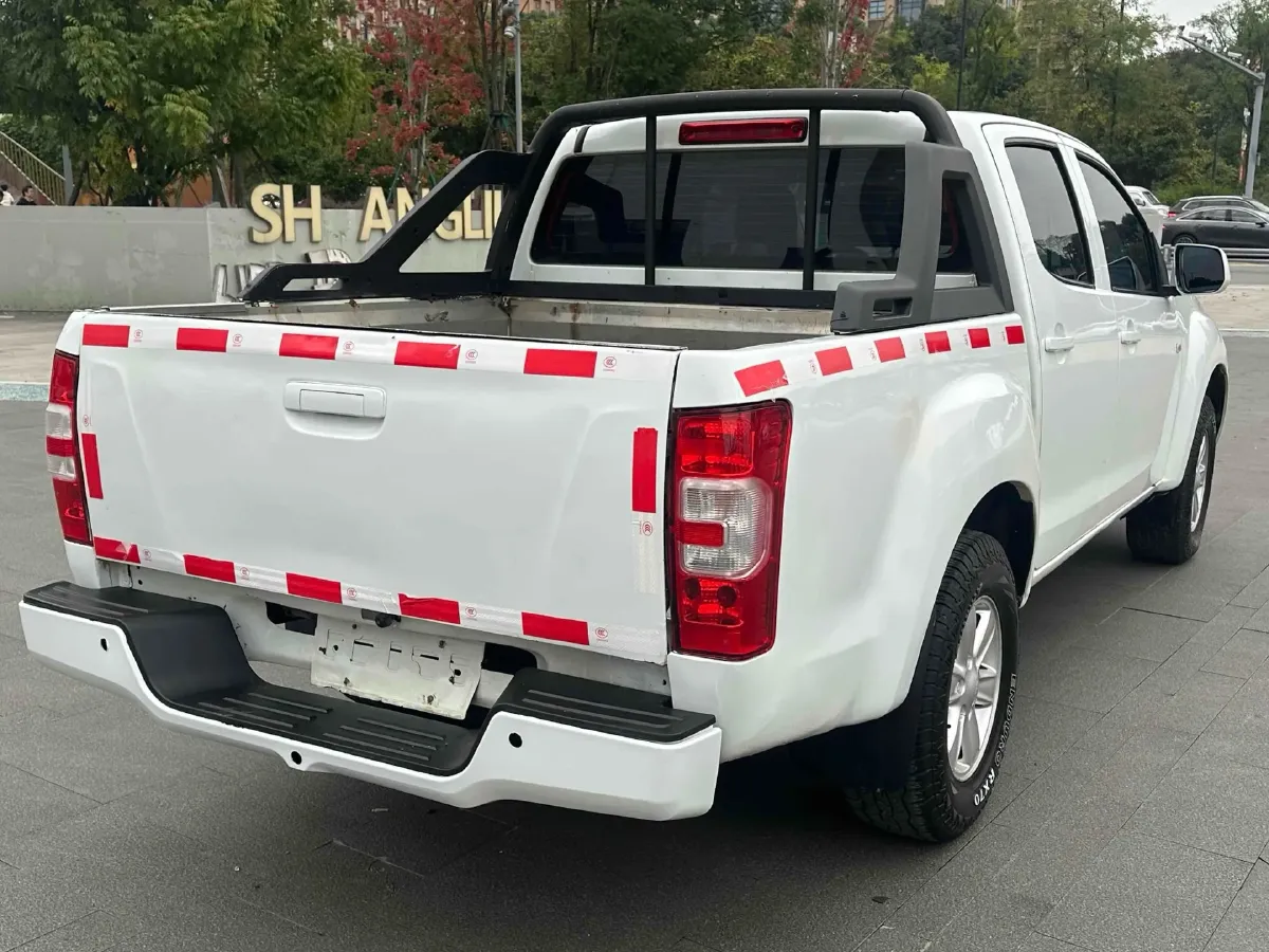 2018 Isuzu Jim 2.8T 116HP L4 5MT,autocango,china used car exporter,china ev exporter,chinese used car exporter,chinese used ev exporter