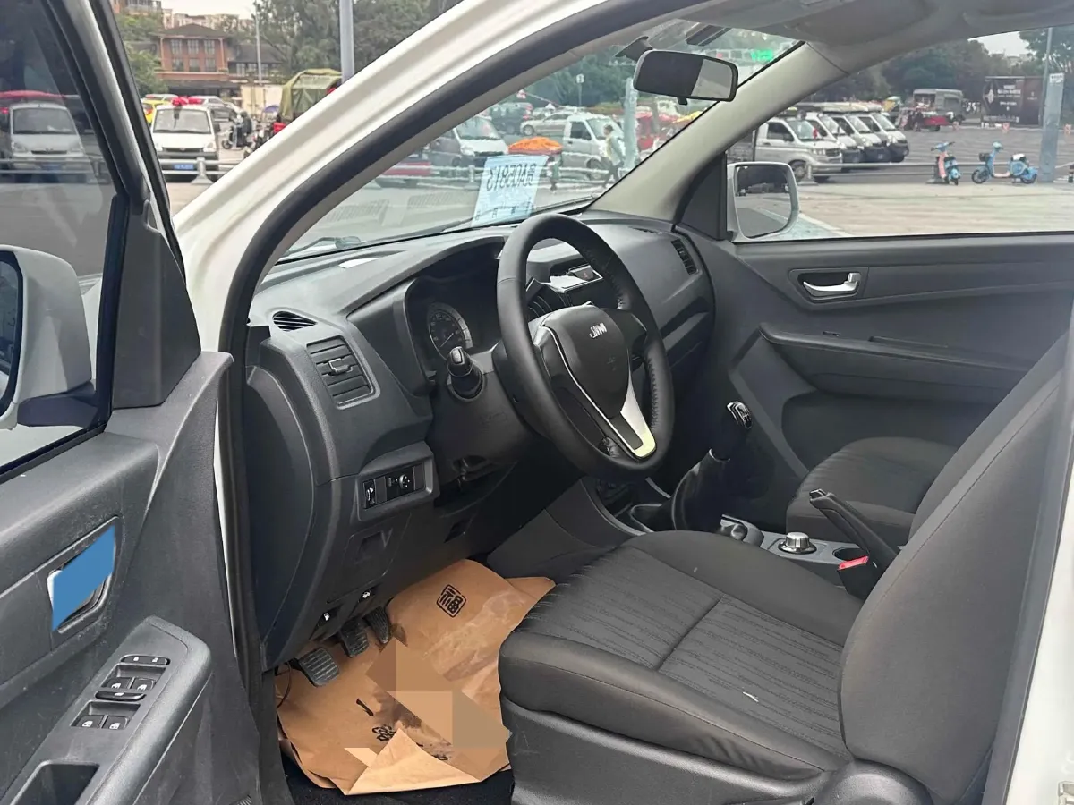 2018 Isuzu Jim 2.8T 116HP L4 5MT,autocango,china used car exporter,china ev exporter,chinese used car exporter,chinese used ev exporter