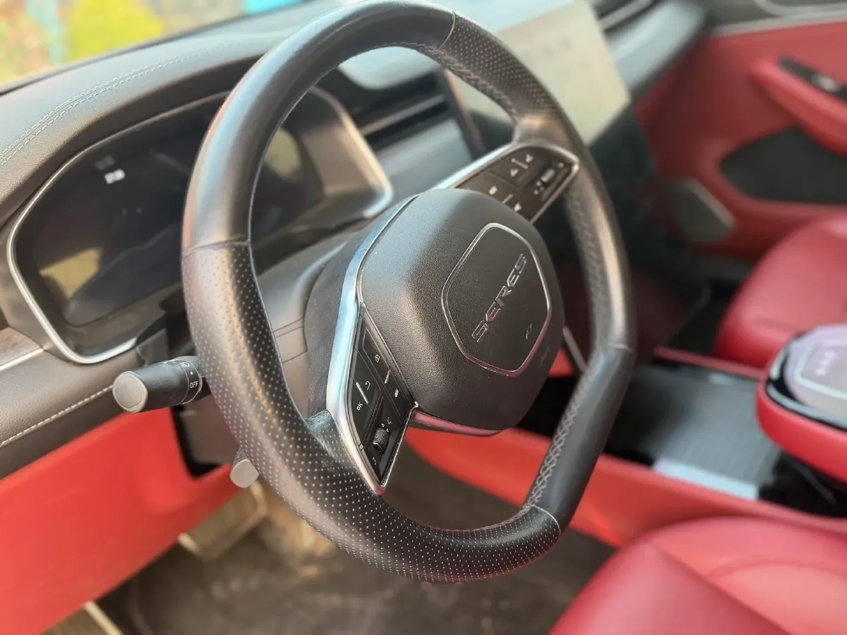 2021 SERES SF5 Range Extended 112HP REEV 35KWH,autocango,china used car exporter,china ev exporter,chinese used car exporter,chinese used ev exporter