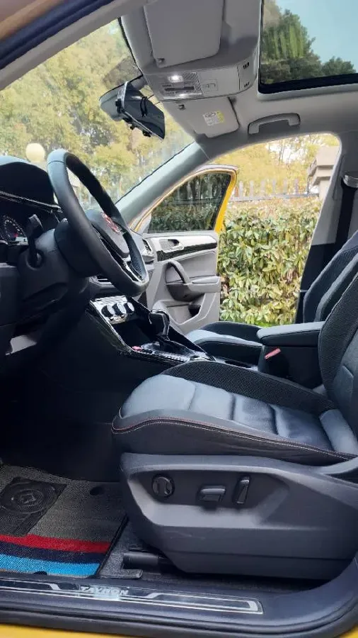 2019 Jeep Cherokee 2.0T 234HP L4 9AT,autocango,china used car exporter,china ev exporter,chinese used car exporter,chinese used ev exporter