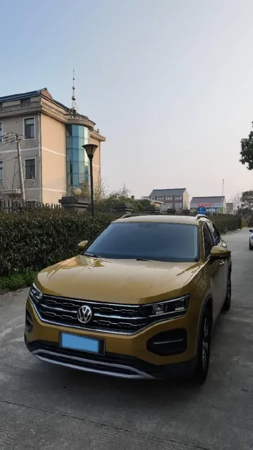 2019 Jeep Cherokee 2.0T 234HP L4 9AT,autocango,china used car exporter,china ev exporter,chinese used car exporter,chinese used ev exporter