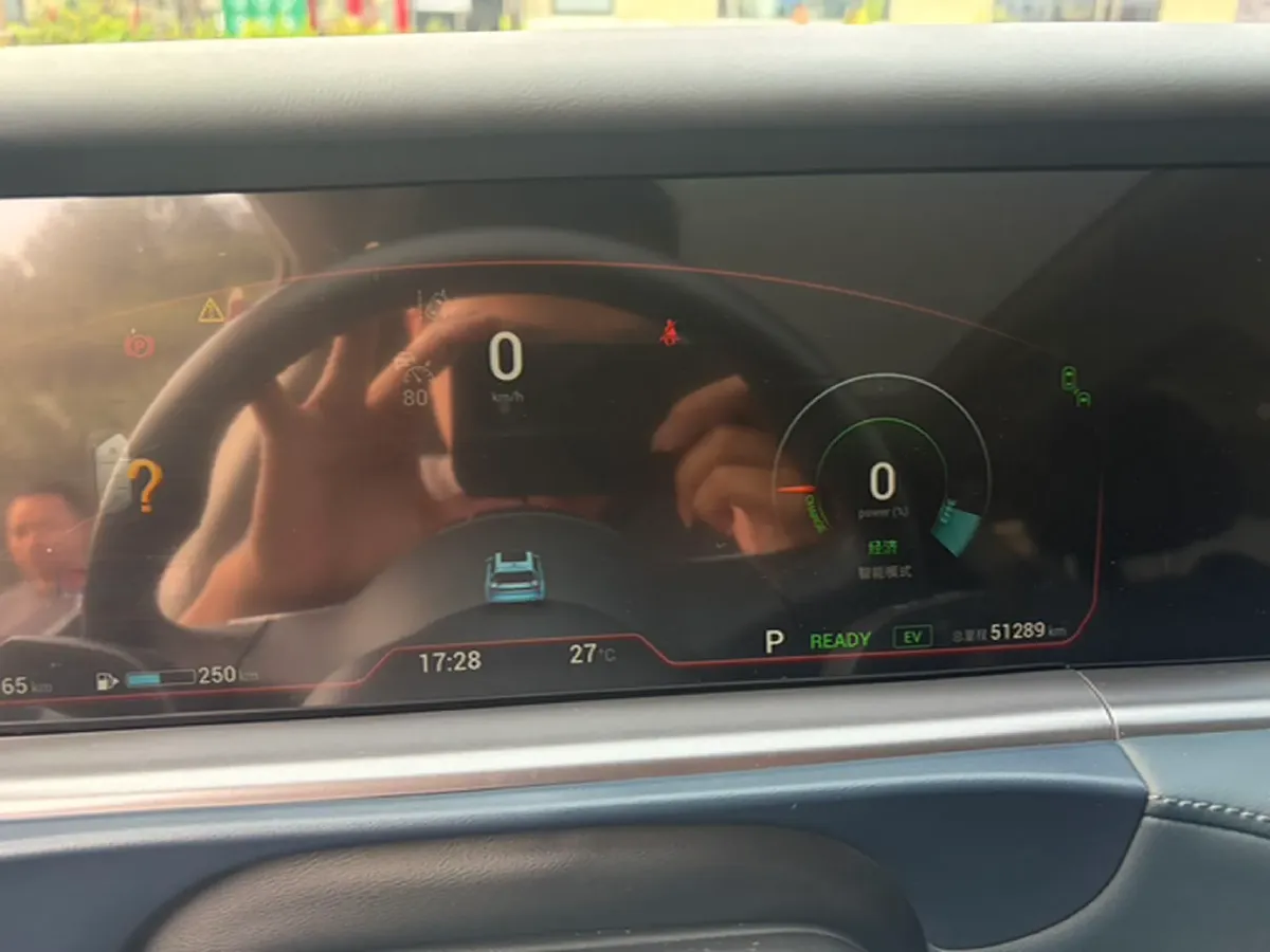 2021 Voyah FREE Range Extended 109HP REEV 33KWH,autocango,china used car exporter,china ev exporter,chinese used car exporter,chinese used ev exporter