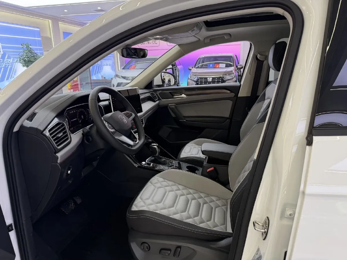 2023 Volkswagen Tayron 1.4T 150HP L4 7DCT,autocango,china used car exporter,china ev exporter,chinese used car exporter,chinese used ev exporter