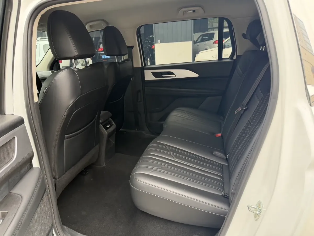 2023 Haval H5 2.0T 224HP L4 8AT,autocango,china used car exporter,china ev exporter,chinese used car exporter,chinese used ev exporter