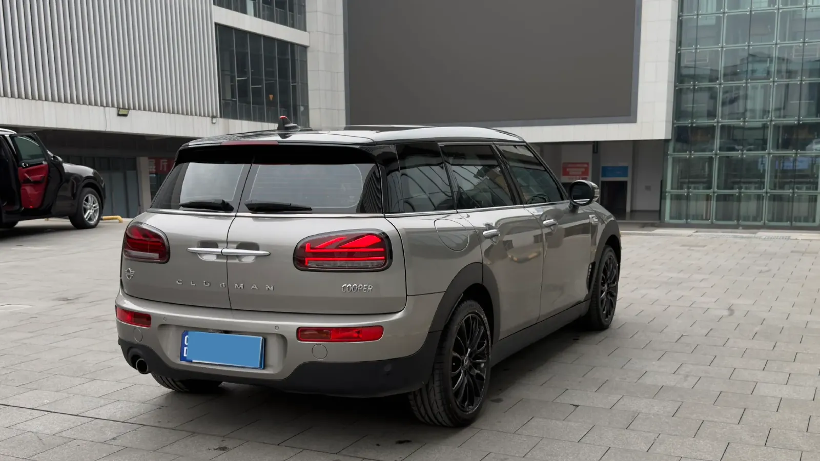 2018 Infiniti QX30 1.6T 156HP L4 7DCT,autocango,china used car exporter,china ev exporter,chinese used car exporter,chinese used ev exporter