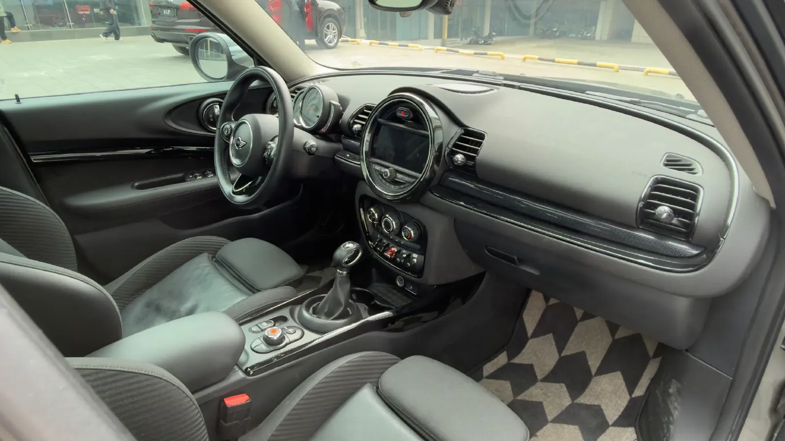 2018 Infiniti QX30 1.6T 156HP L4 7DCT,autocango,china used car exporter,china ev exporter,chinese used car exporter,chinese used ev exporter