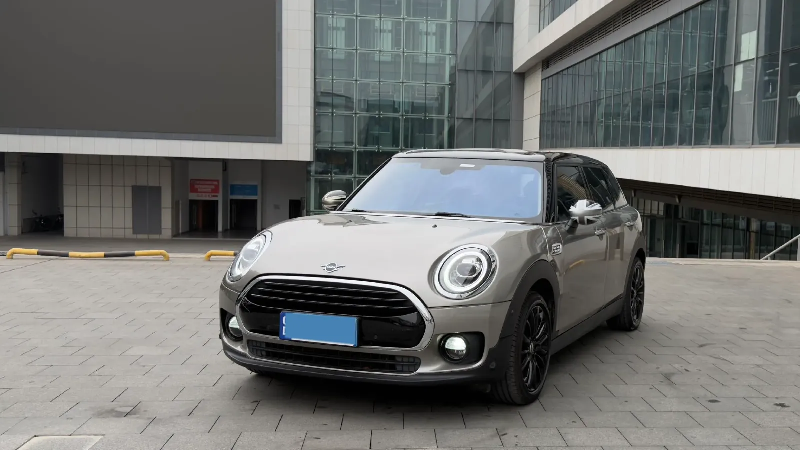 2018 Infiniti QX30 1.6T 156HP L4 7DCT,autocango,china used car exporter,china ev exporter,chinese used car exporter,chinese used ev exporter