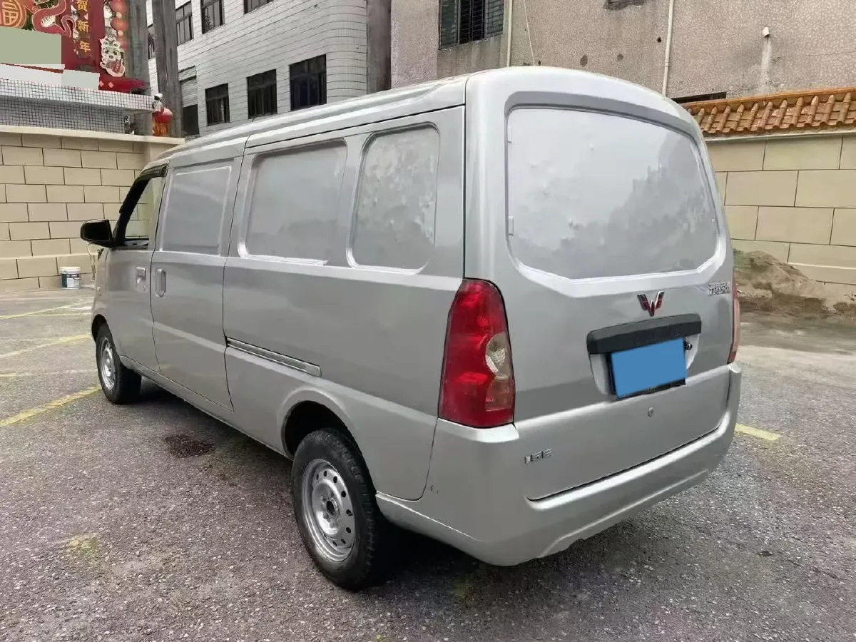 2019 WuLing RongGuang 1.5L 107HP L4 5MT,autocango,china used car exporter,china ev exporter,chinese used car exporter,chinese used ev exporter
