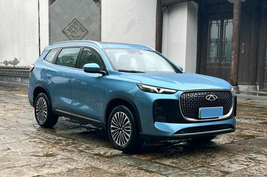 2025 Chery Tiggo 8 Plus 1.6T 197HP L4 7DCT,autocango,china used car exporter,china ev exporter,chinese used car exporter,chinese used ev exporter