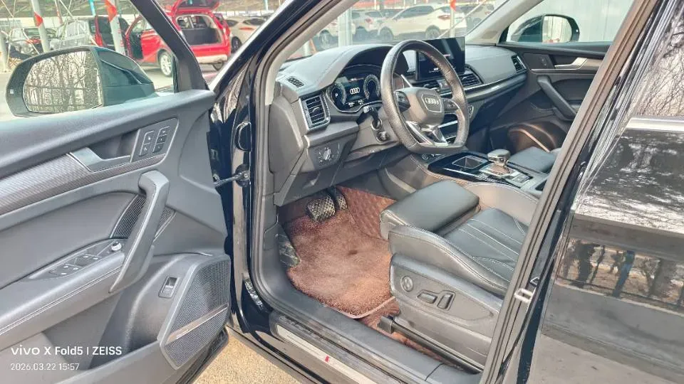 2021 Audi Q5L 2.0T 252HP L4 7DCT,autocango,china used car exporter,china ev exporter,chinese used car exporter,chinese used ev exporter