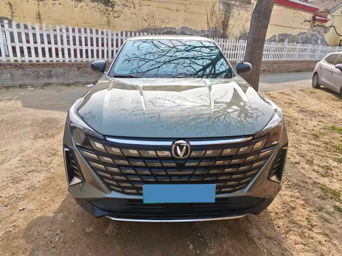 2024 ChangAn UNI-Z 1.5L 98HP L4 E-CVT PHEV 18.4KWH,autocango,china used car exporter,china ev exporter,chinese used car exporter,chinese used ev exporter