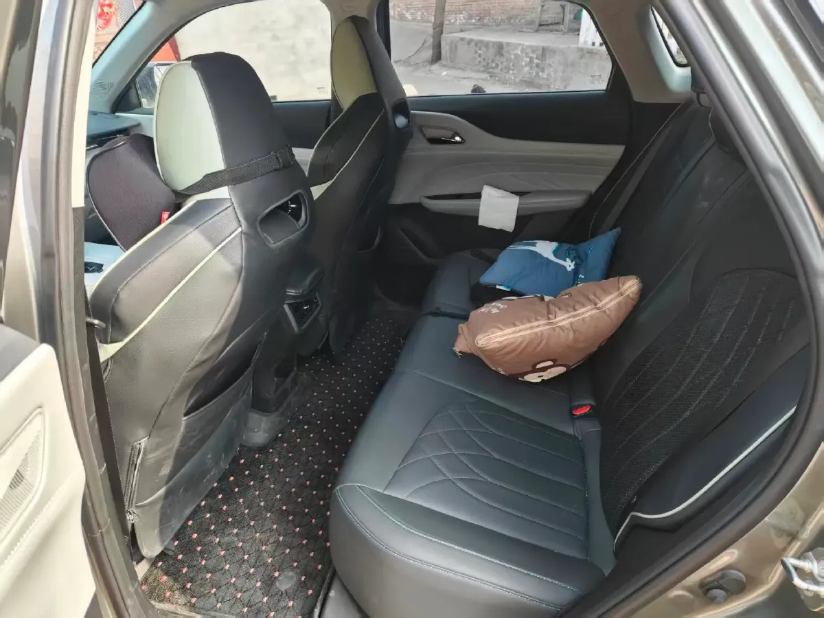 2024 ChangAn UNI-Z 1.5L 98HP L4 E-CVT PHEV 18.4KWH,autocango,china used car exporter,china ev exporter,chinese used car exporter,chinese used ev exporter