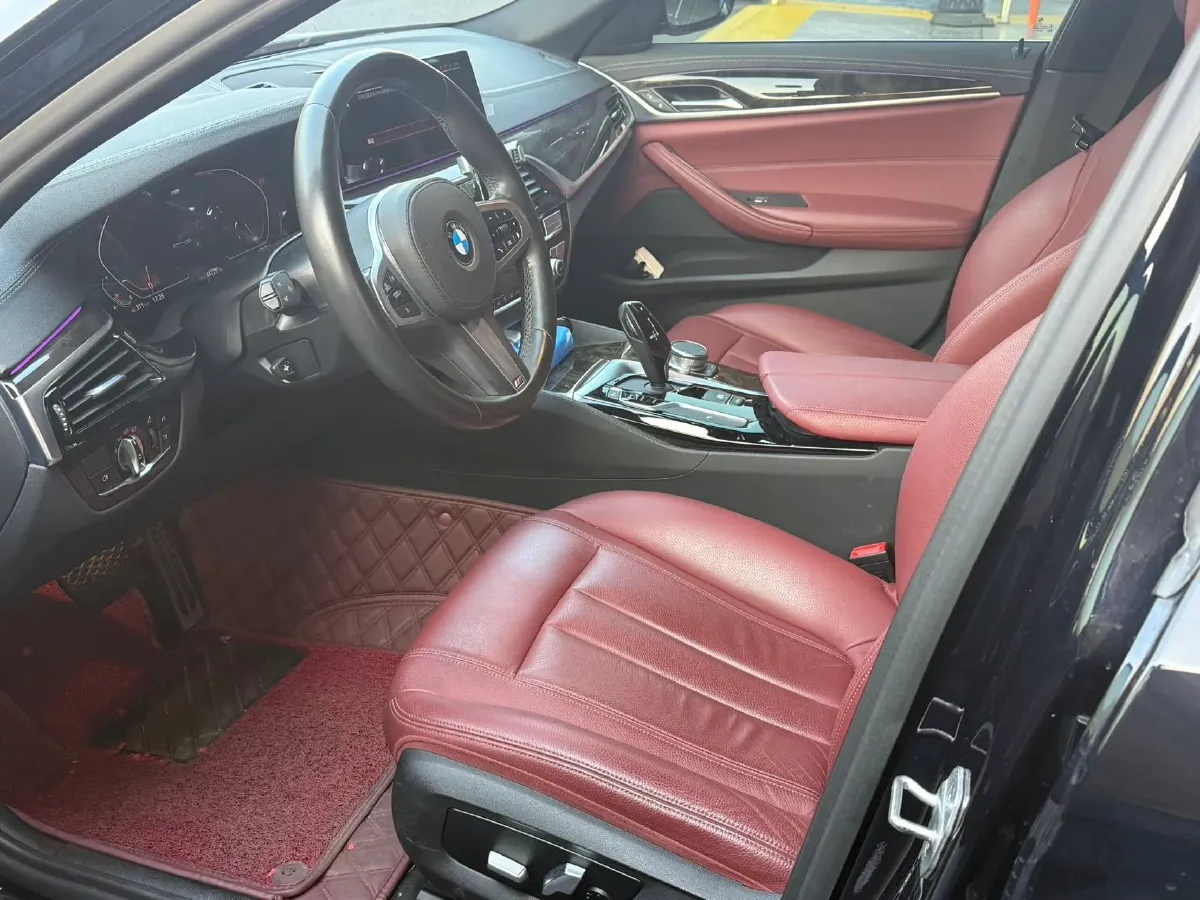 2020 BMW 5 Series 2.0T 252HP L4 8AT,autocango,china used car exporter,china ev exporter,chinese used car exporter,chinese used ev exporter