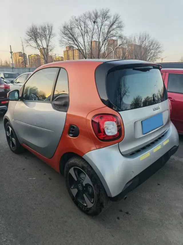 2015 Smart smart fortwo 1.0L 71HP L3 6DCT,autocango,china used car exporter,china ev exporter,chinese used car exporter,chinese used ev exporter