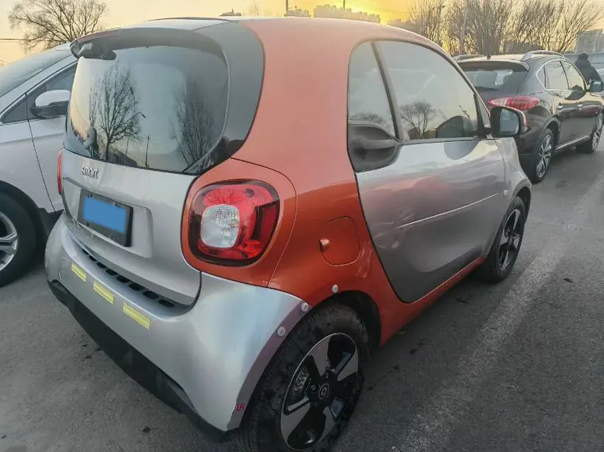2015 Smart smart fortwo 1.0L 71HP L3 6DCT,autocango,china used car exporter,china ev exporter,chinese used car exporter,chinese used ev exporter