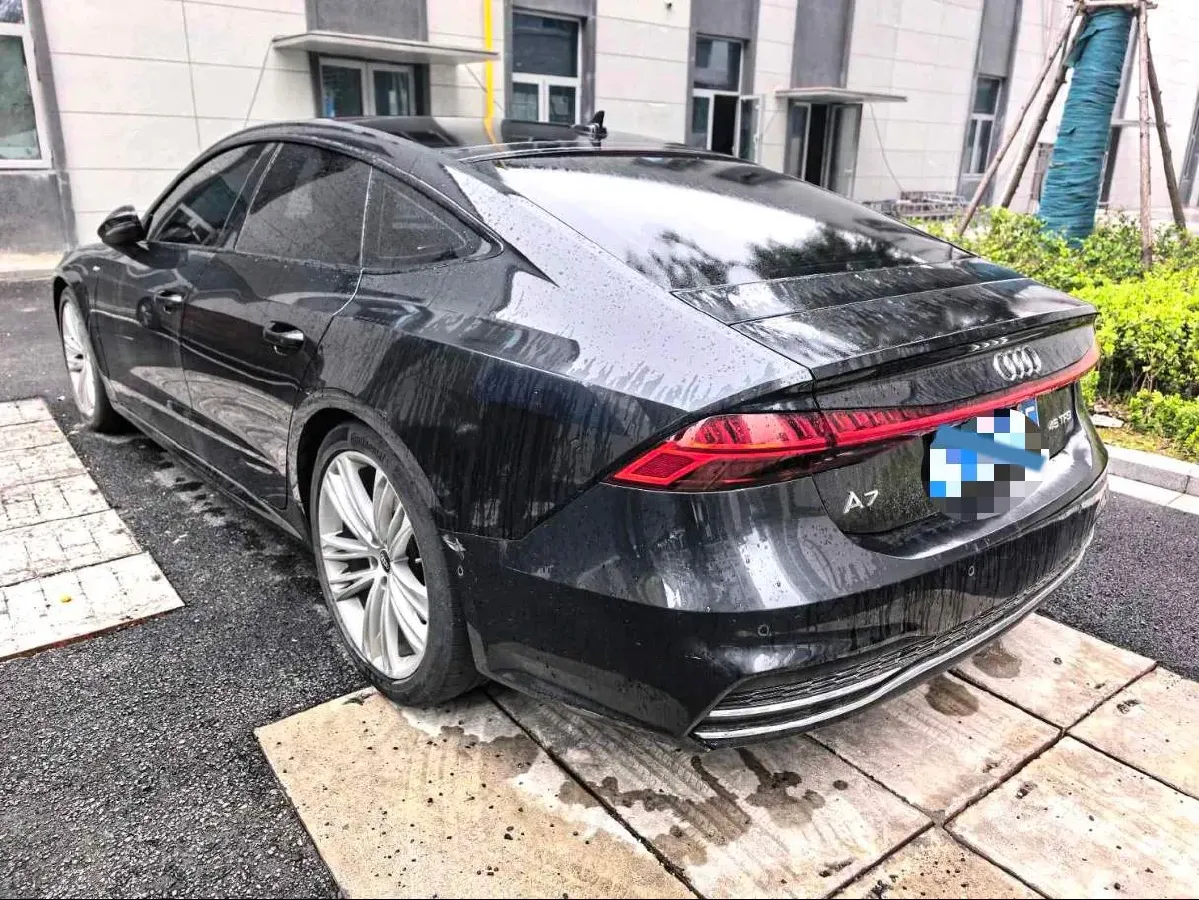 2021 Audi A7 2.0T 245HP L4 7DCT,autocango,china used car exporter,china ev exporter,chinese used car exporter,chinese used ev exporter