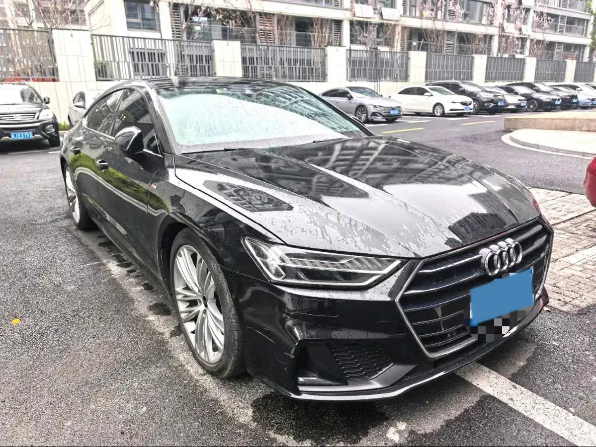 2021 Audi A7 2.0T 245HP L4 7DCT,autocango,china used car exporter,china ev exporter,chinese used car exporter,chinese used ev exporter